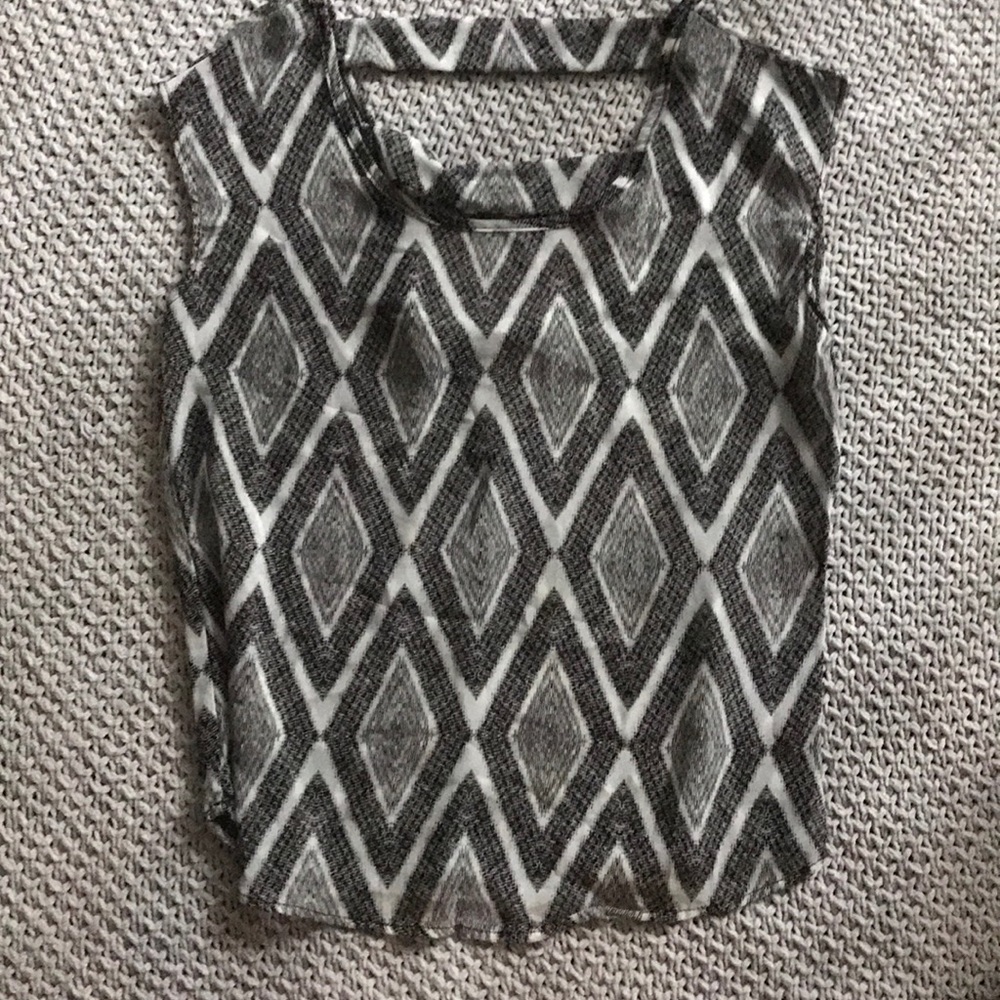 Short sleeve sheer blouse